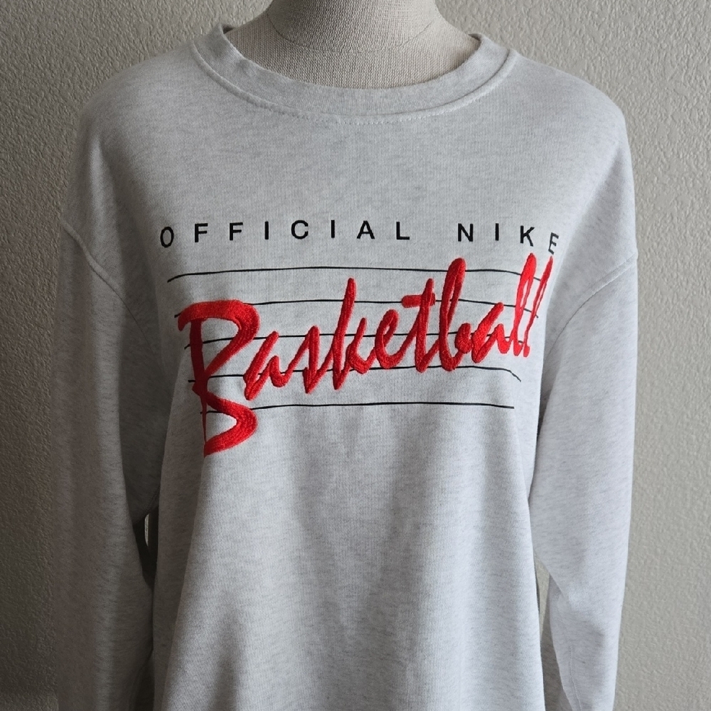 Nike Standard Issue Heather Gray Basketball Crewneck